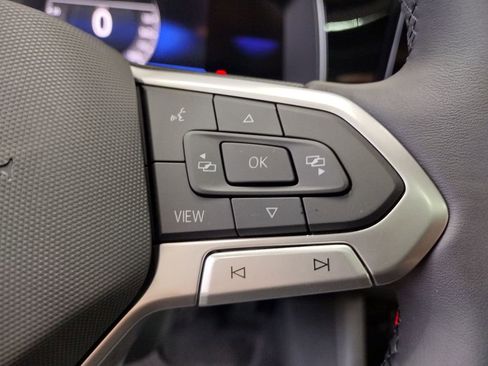 New 2026 Volkswagen Jetta SE FWD image 24