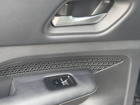 Certified 2024 Nissan Ariya FWD image 12