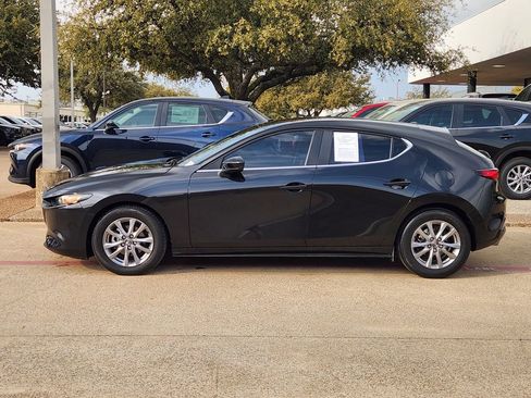 Used 2023 MAZDA MAZDA3 s image 4