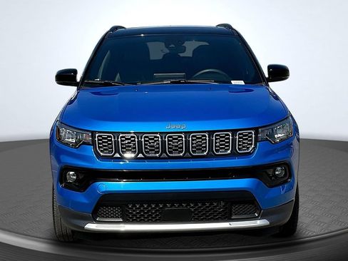 Used 2025 Jeep Compass Limited w/ Sun & Sound Group AWD/4WD image 2