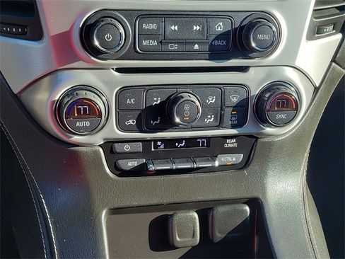 Used 2017 GMC Yukon XL SLE w/ SLE Value Package image 26