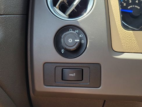 Used 2014 Ford F150 XLT w/ Equipment Group 302A Luxury RWD image 27