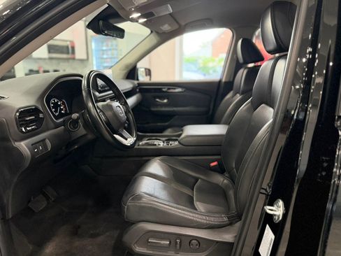 Used 2024 Honda Pilot EX-L image 10