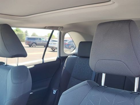 Used 2022 Toyota RAV4 XLE w/ Convenience Package AWD/4WD image 9