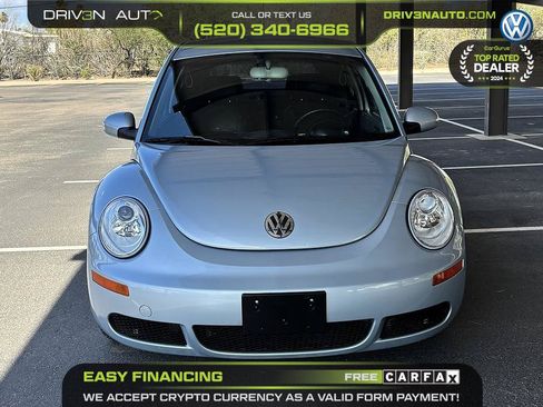 Used 2010 Volkswagen Beetle Coupe FWD image 2