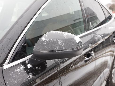 Used 2025 Audi Q5 2.0T Premium Plus w/ Premium Plus Package image 13