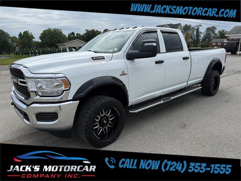 Used 2024 RAM 3500 Tradesman w/ Chrome Appearance Group AWD/4WD image 8
