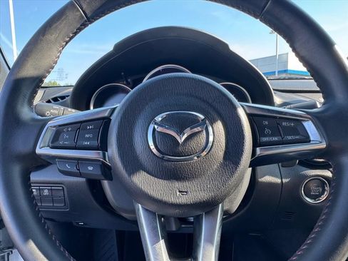 Used 2019 MAZDA MX-5 Miata Grand Touring RWD image 15