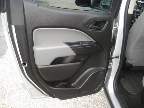 Used 2016 Chevrolet Colorado W/T w/ WT Convenience Package AWD/4WD image 40