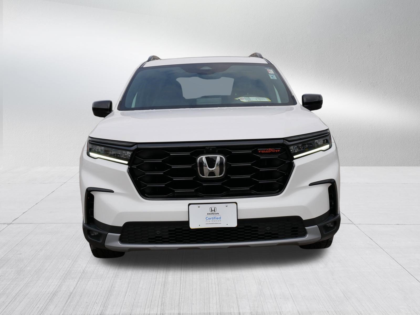 Certified 2024 Honda Pilot TrailSport image 2