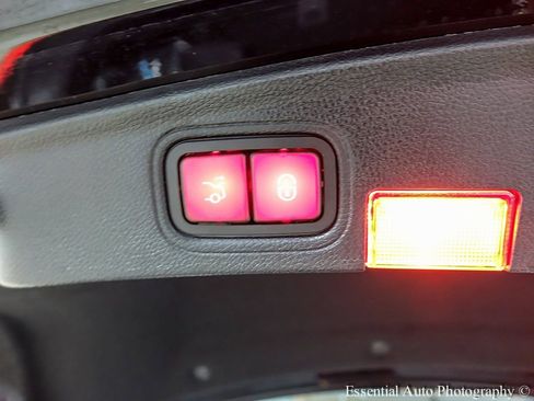 Used 2020 Mercedes-Benz C 63 AMG S image 24