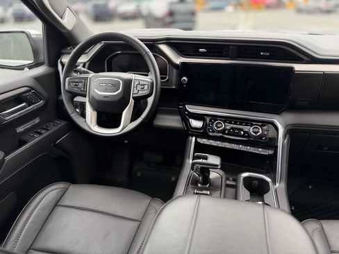 Used 2024 GMC Sierra 1500 Denali w/ Denali Reserve Package image 10