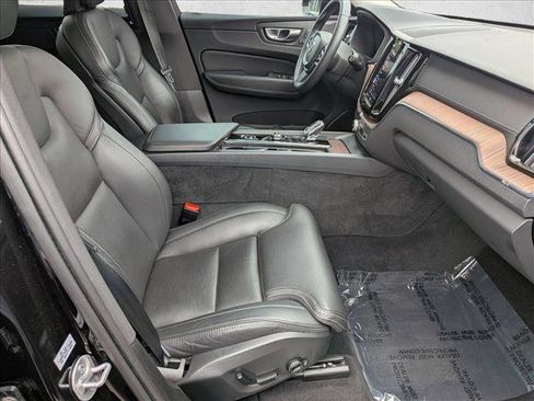 Used 2024 Volvo XC60 T8 Ultimate w/ Protection Package Premier image 19