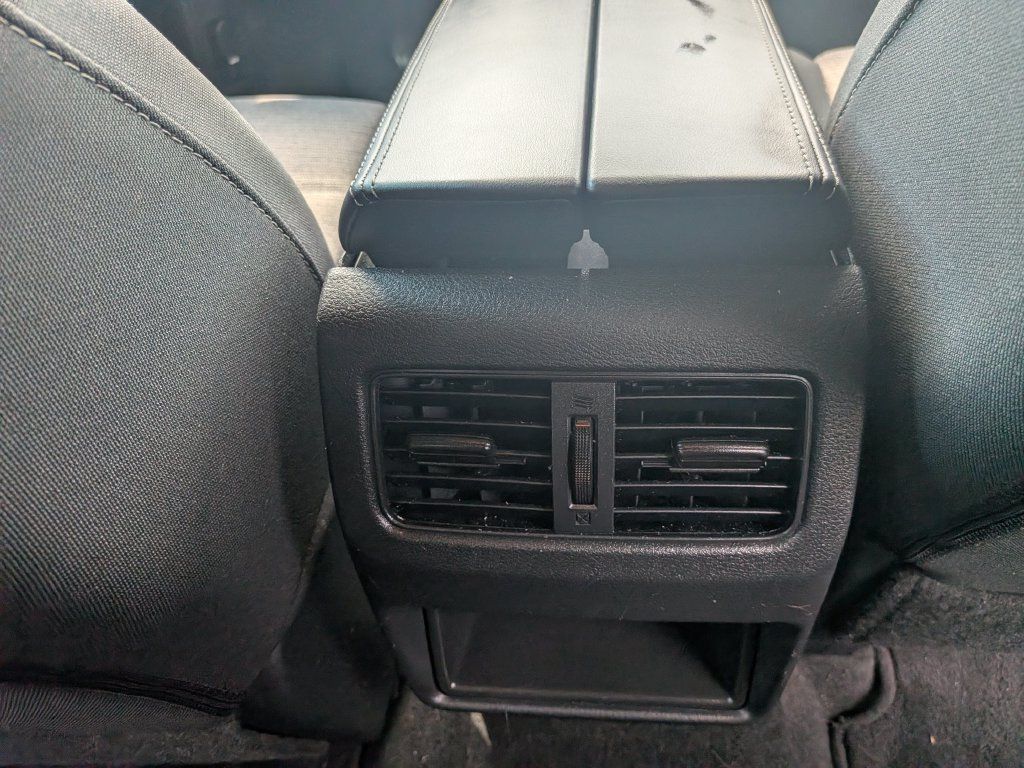 Used 2022 Nissan Rogue S AWD/4WD image 27