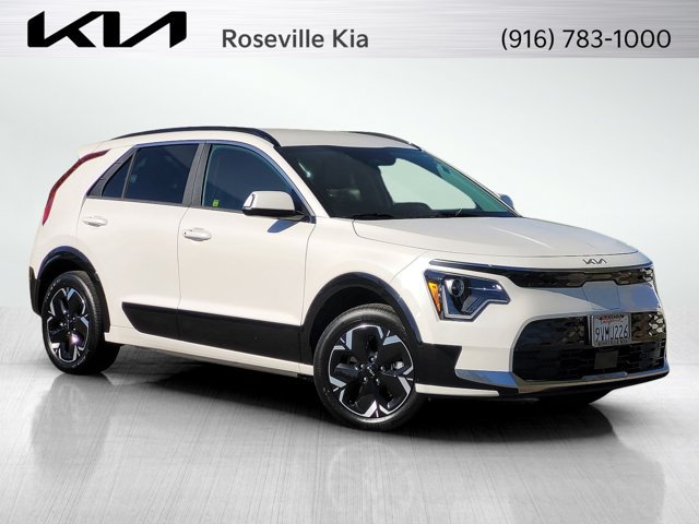 Certified 2025 Kia Niro Wind FWD image 1