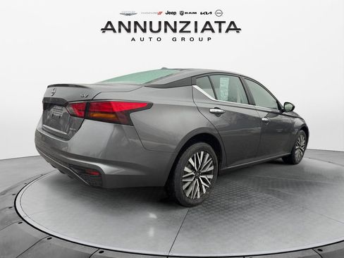 Certified 2024 Nissan Altima 2.5 SV image 5