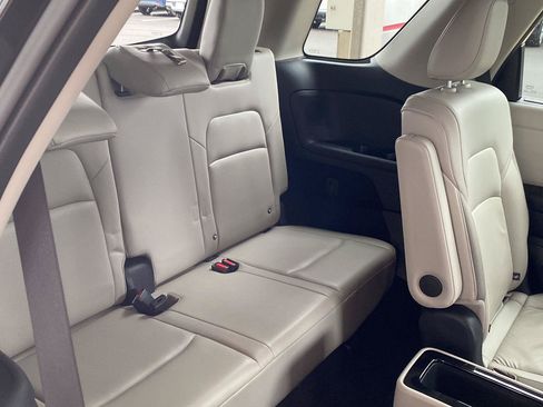 Certified 2023 Nissan Pathfinder SL w/ SL Premium Package AWD/4WD image 33