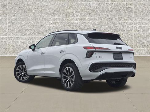 New 2026 Audi Q3 quattro 2.0T AWD/4WD image 5