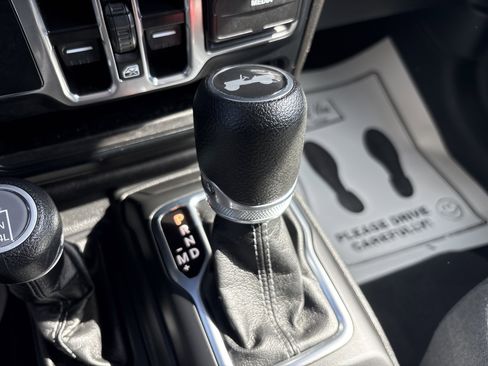 Used 2024 Jeep Wrangler Sport S image 24