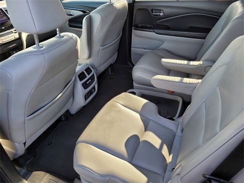 Used 2018 Honda Pilot Elite image 12