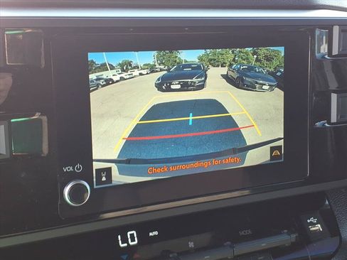 Used 2025 Toyota Tundra SR w/ SR Tow Package AWD/4WD image 29