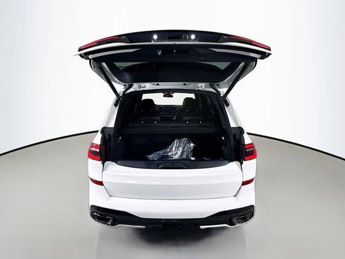 New 2026 BMW X7 xDrive40i w/ M Sport Package image 27