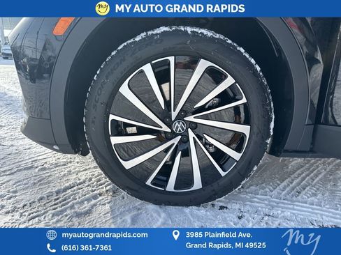 Used 2025 Volkswagen ID.4 Pro image 28