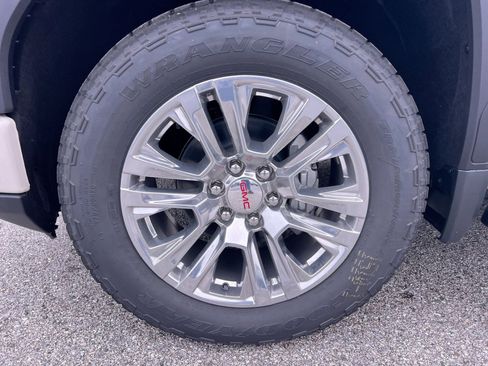 New 2026 GMC Sierra 1500 Denali w/ Technology Package image 11