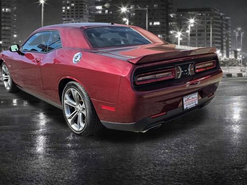 Used 2021 Dodge Challenger R/T image 8