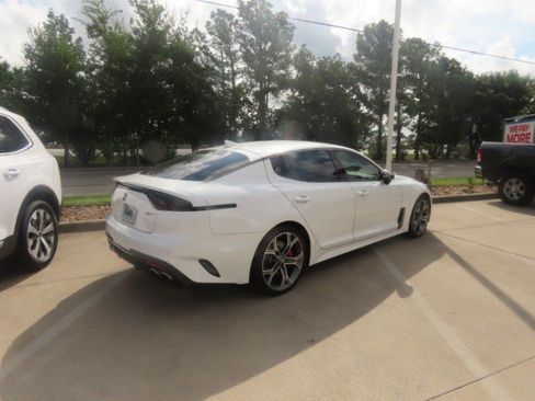 Used 2019 Kia Stinger GT RWD image 9