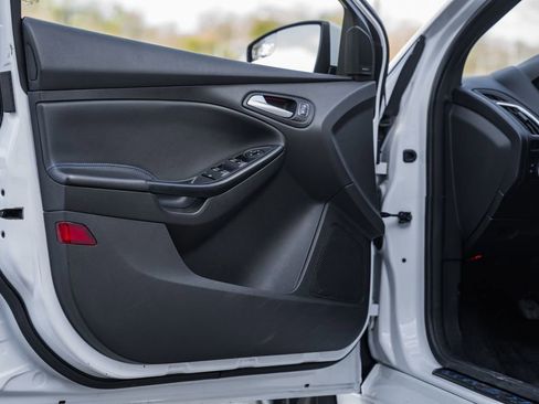 Used 2016 Ford Focus RS image 36