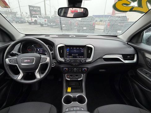 Used 2023 GMC Terrain SLE w/ Driver Convenience Package image 22