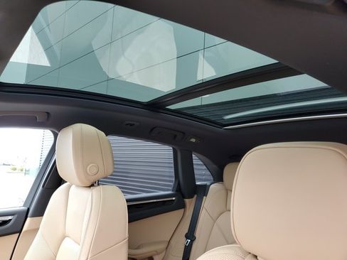 Used 2025 Porsche Macan image 39