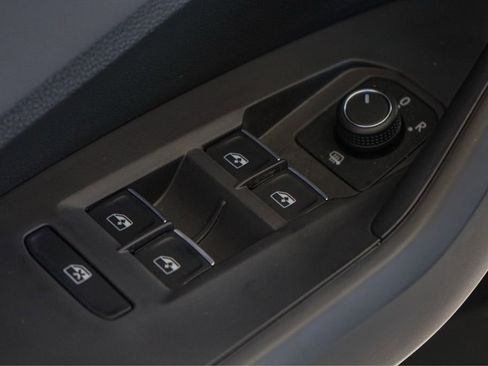 New 2026 Volkswagen Jetta SEL FWD image 18