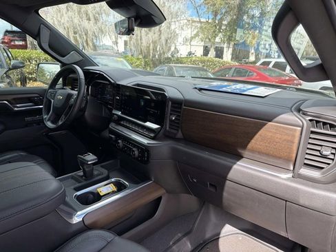 Used 2024 Chevrolet Silverado 1500 High Country w/ Technology Package image 19