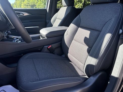 New 2026 Chevrolet Traverse LT w/ Driver Confidence Package FWD image 11
