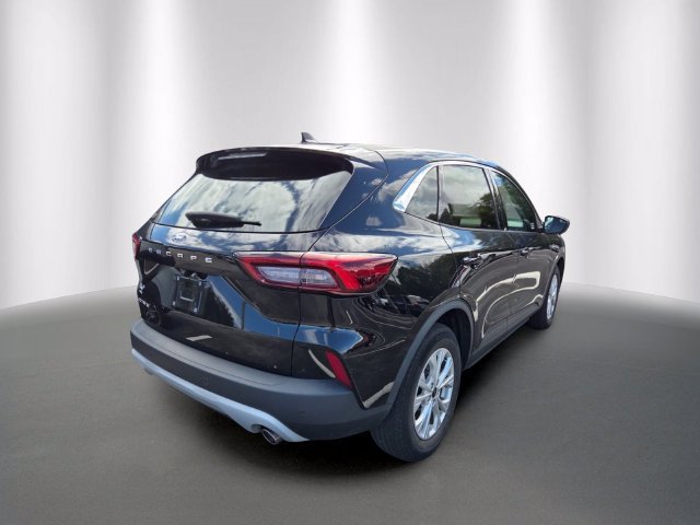 Used 2023 Ford Escape Active w/ Tech Pack #1 FWD image 4