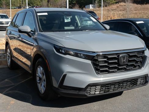 Used 2025 Honda CR-V LX image 3