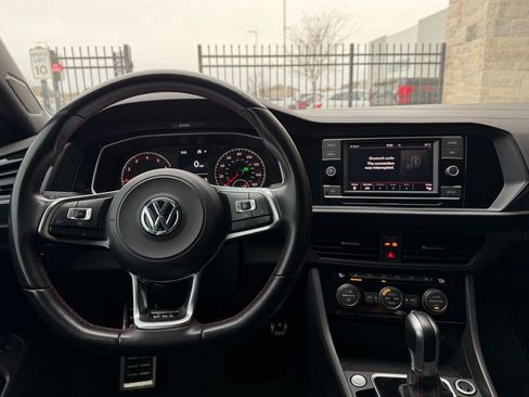 Used 2019 Volkswagen Jetta GLI image 6