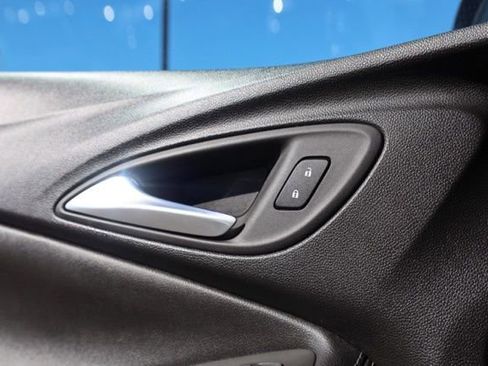 Used 2024 Buick Encore GX Sport Touring image 18