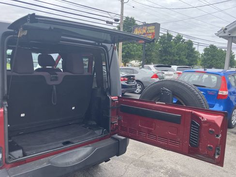Used 2013 Jeep Wrangler Sport w/ Connectivity Group AWD/4WD image 32