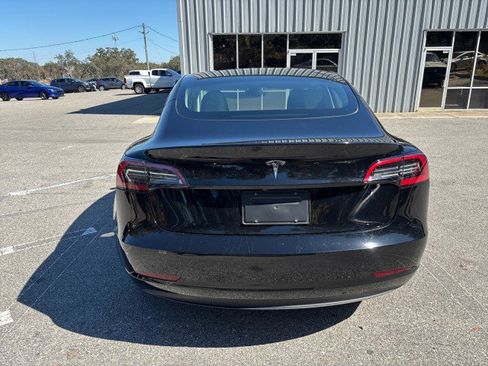 Used 2023 Tesla Model 3 Standard Range image 8