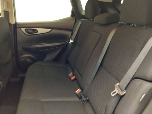 Used 2020 Nissan Rogue Sport S w/ Appearance Package FWD image 18
