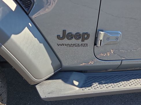 Used 2022 Jeep Wrangler Unlimited Sport AWD/4WD image 15