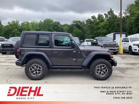 Used 2024 Jeep Wrangler Rubicon w/ Convenience Group AWD/4WD image 8