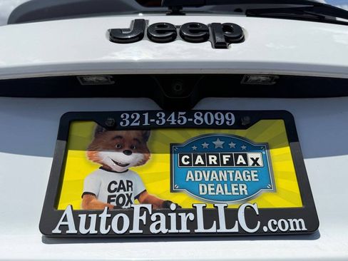 Used 2020 Jeep Grand Cherokee Altitude RWD image 6