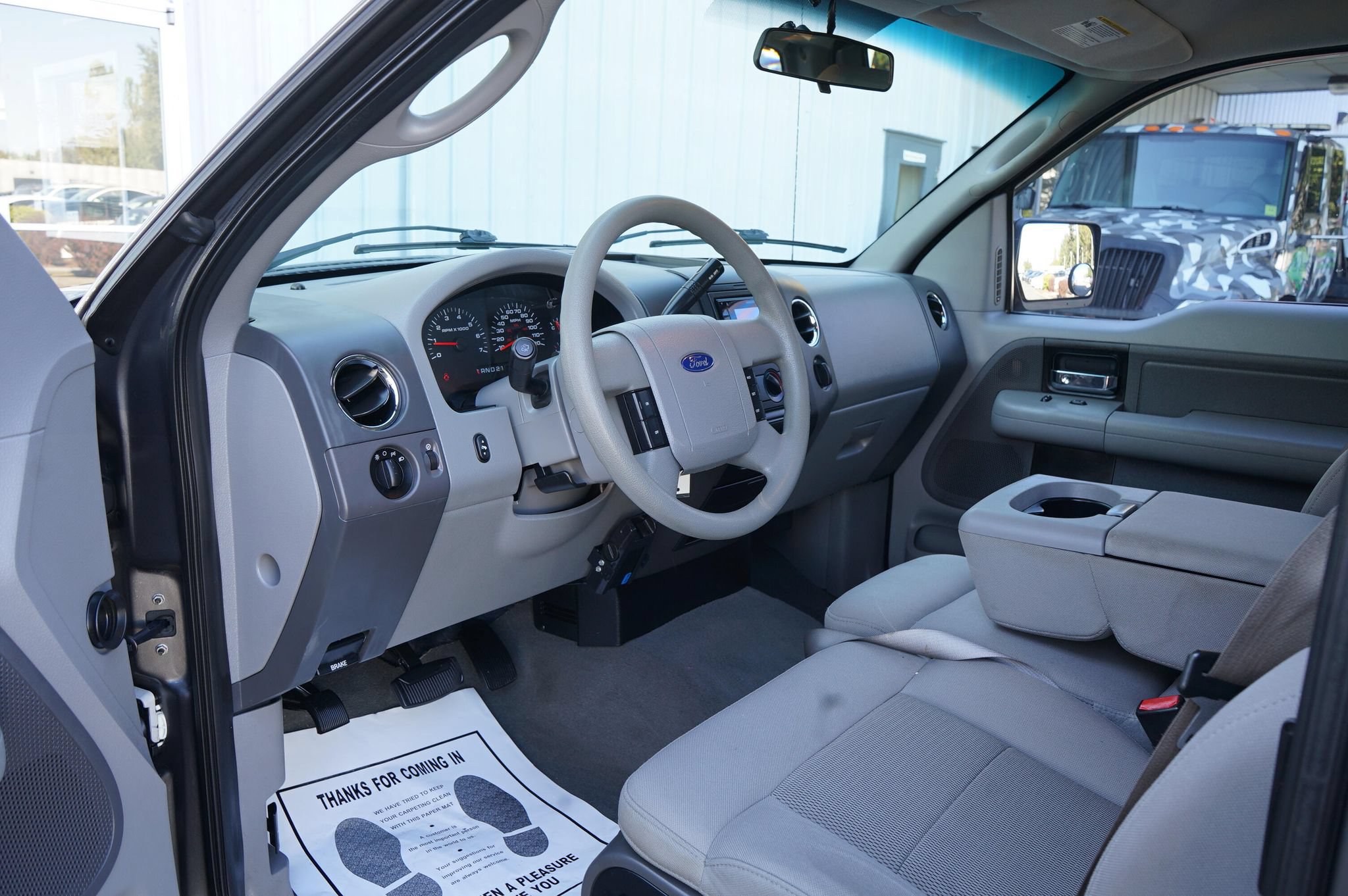 Used 2005 Ford F150 XLT AWD/4WD image 12