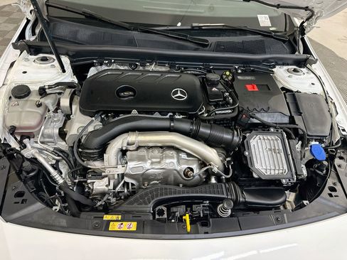 Used 2025 Mercedes-Benz CLA 250 4MATIC image 34