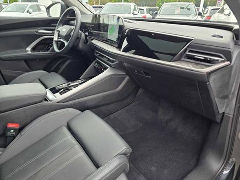 Certified 2025 Audi Q5 Premium Plus w/ Premium Plus AWD/4WD image 10