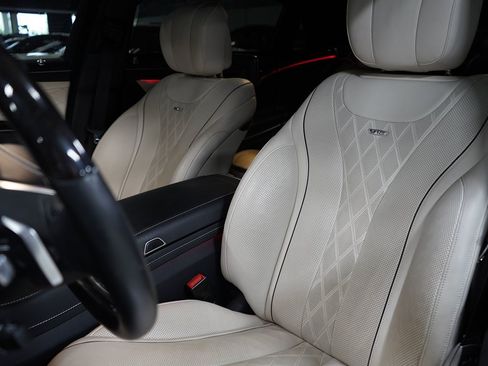 Used 2016 Mercedes-Benz Maybach S 600 image 12